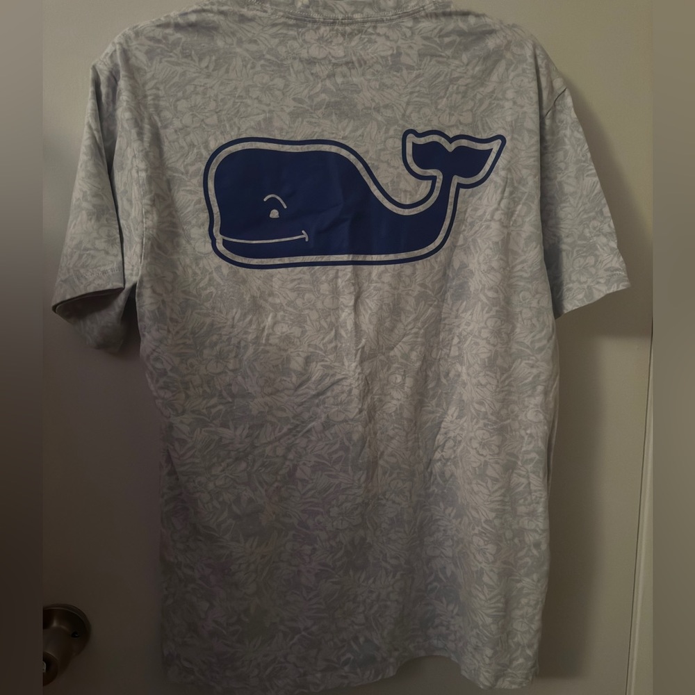 VINEYARD VINES T-SHIRT SZ SMALL